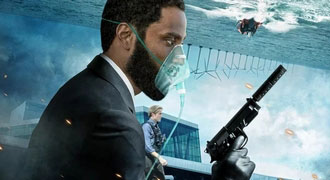 John David Washington in Tenet Blu-Ray Cover